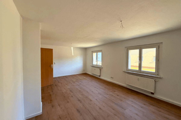 Prenájom bytu 3-izbový 66 m², Uhlandstraße 1, Zwenkau Prenájom bytu 3-izbový 66 m², Uhlandstraße 1, Zwenkau