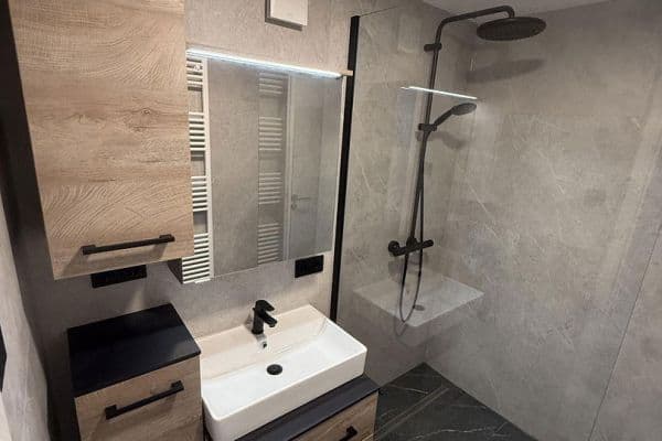 Prenájom bytu 3-izbový 77 m², Flaschenhofstraße 43, Nürnberg Prenájom bytu 3-izbový 77 m², Flaschenhofstraße 43, Nürnberg