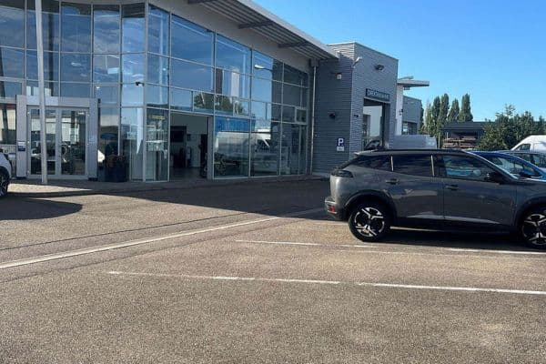 Prenájom nebytového priestoru 220 m², Achern Prenájom nebytového priestoru 220 m², Achern