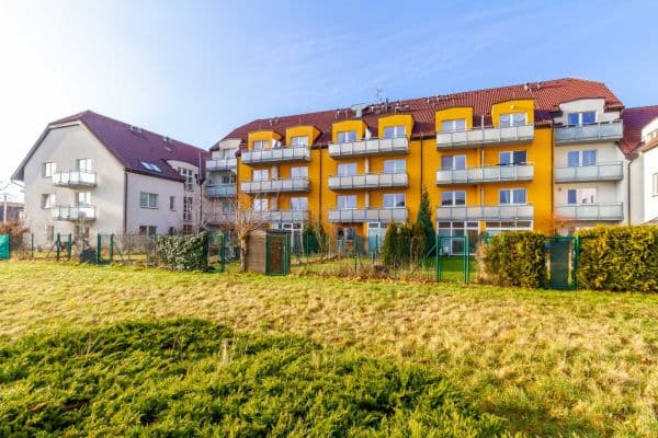 Prenájom bytu 1-izbový 28 m², Švihovská, Praha Prenájom bytu 1-izbový 28 m², Švihovská, Praha