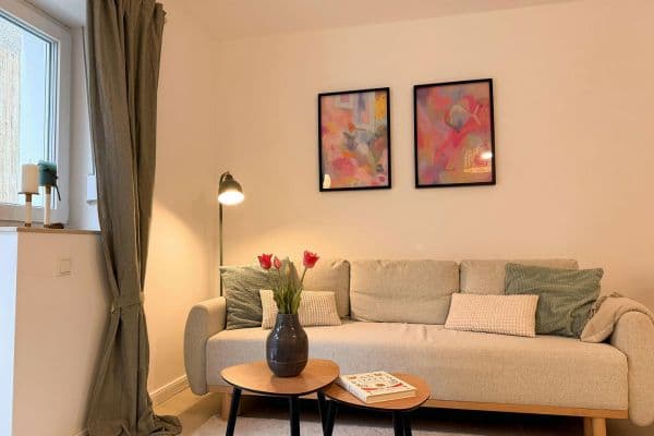 Prenájom bytu 2-izbový 55 m², Berlin, Berlín Prenájom bytu 2-izbový 55 m², Berlin, Berlín