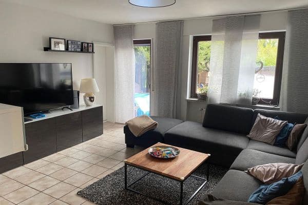 Prenájom bytu 3-izbový 85 m², Oberhausen Prenájom bytu 3-izbový 85 m², Oberhausen