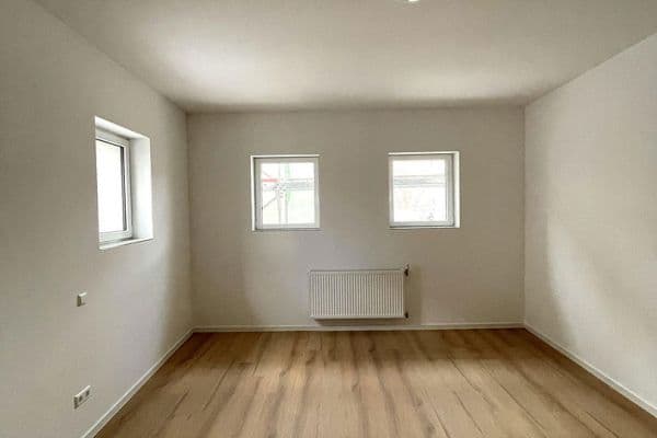 Prenájom bytu 2-izbový 75 m², Mühlstr. 45, Kaiserlautern, Porýnie-Falcko Prenájom bytu 2-izbový 75 m², Mühlstr. 45, Kaiserlautern, Porýnie-Falcko