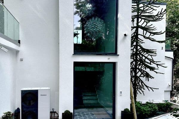 Prenájom bytu 3-izbový 100 m², Brahmsweg 2, Wiesbaden, Hesensko Prenájom bytu 3-izbový 100 m², Brahmsweg 2, Wiesbaden, Hesensko