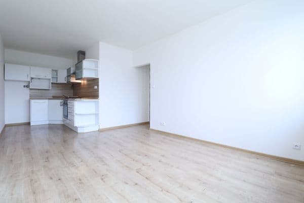 Prenájom bytu 2-izbový 39 m², Masarykova, Kolín, Středočeský kraj Prenájom bytu 2-izbový 39 m², Masarykova, Kolín, Středočeský kraj