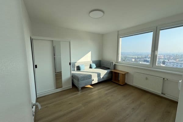 Prenájom bytu 2-izbový 54 m², Lábkova, Plzeň Prenájom bytu 2-izbový 54 m², Lábkova, Plzeň