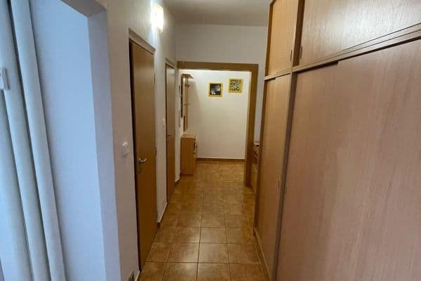 Prenájom bytu 2-izbový 52 m², tř. Svornosti, Olomouc Prenájom bytu 2-izbový 52 m², tř. Svornosti, Olomouc