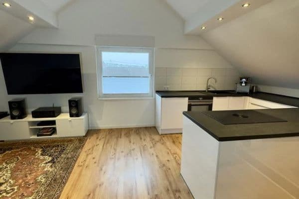 Prenájom bytu 2-izbový 67 m², Püttlingen Prenájom bytu 2-izbový 67 m², Püttlingen