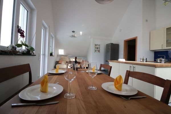 Prenájom bytu 3-izbový 90 m², Senftenauerstraße 154, München, Bavorsko Prenájom bytu 3-izbový 90 m², Senftenauerstraße 154, München, Bavorsko