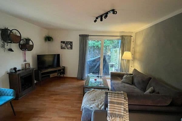 Prenájom bytu 2-izbový 56 m², Tinsdaler Kirchenweg 241a, Hamburg Prenájom bytu 2-izbový 56 m², Tinsdaler Kirchenweg 241a, Hamburg