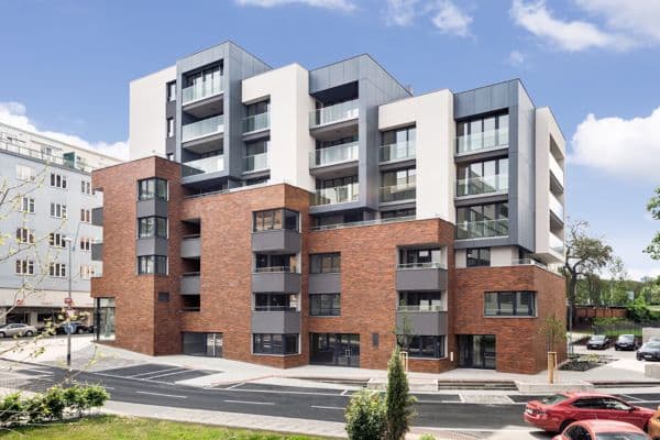 Predaj bytu 3-izbový 84 m², Vojenova, Praha Predaj bytu 3-izbový 84 m², Vojenova, Praha