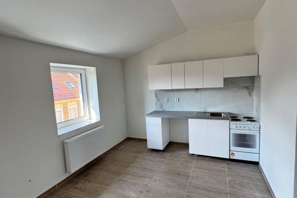 Prenájom bytu 2-izbový 36 m², Banskobystrická, Brno Prenájom bytu 2-izbový 36 m², Banskobystrická, Brno