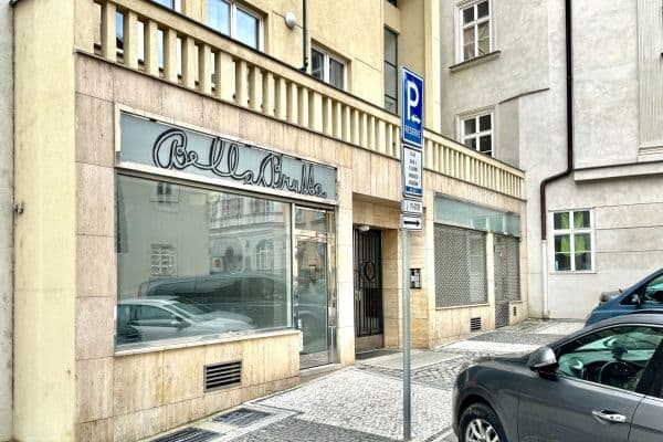 Prenájom nebytového priestoru 107 m², Vlašská, Praha Prenájom nebytového priestoru 107 m², Vlašská, Praha