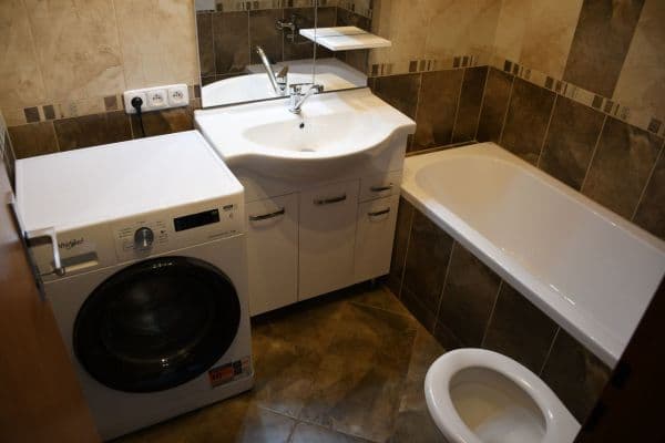 Prenájom bytu 2-izbový 41 m², Slovácká, Břeclav Prenájom bytu 2-izbový 41 m², Slovácká, Břeclav