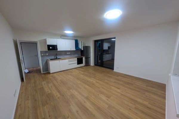 Prenájom bytu 1-izbový 39 m², Na Průhonu, Plzeň Prenájom bytu 1-izbový 39 m², Na Průhonu, Plzeň