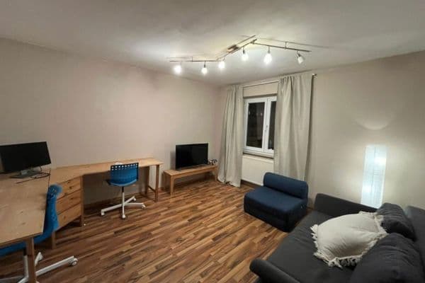Prenájom bytu 2-izbový 50 m², Pilgerhausstraße 31, Augsburg, Bavorsko Prenájom bytu 2-izbový 50 m², Pilgerhausstraße 31, Augsburg, Bavorsko