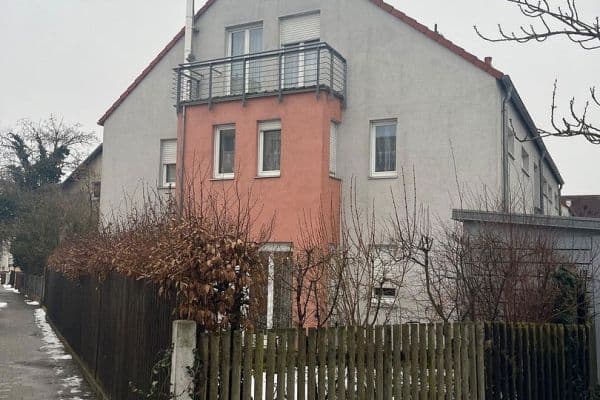 Predaj domu 140 m², pozemek 194 m², Regensburg Predaj domu 140 m², pozemek 194 m², Regensburg