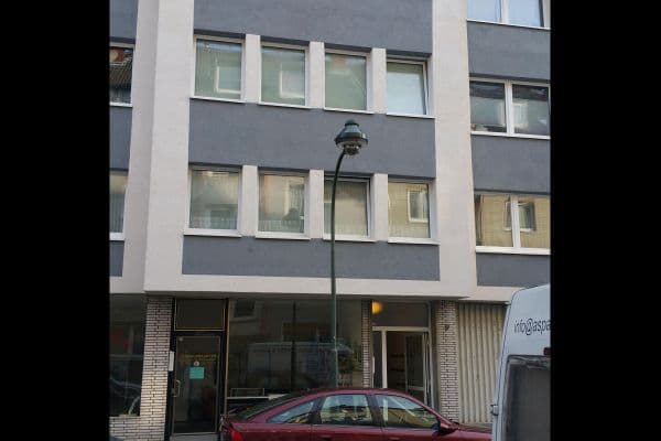 Prenájom bytu 1-izbový 30 m², Düsseldorf, Severné Porýnie - Westfálsko Prenájom bytu 1-izbový 30 m², Düsseldorf, Severné Porýnie - Westfálsko