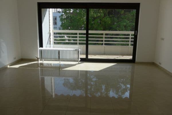 Prenájom bytu 2-izbový 60 m², Düsseldorf Prenájom bytu 2-izbový 60 m², Düsseldorf