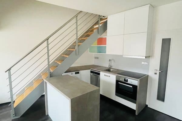 Predaj bytu 3-izbový 68 m², U Libeňského pivovaru, Praha Predaj bytu 3-izbový 68 m², U Libeňského pivovaru, Praha