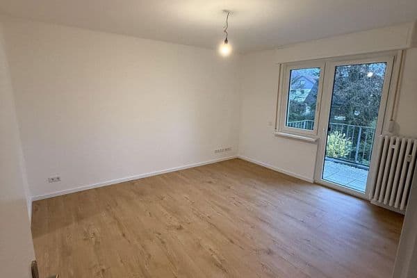 Prenájom bytu 3-izbový 65 m², Friedrichstr. 60, Haan Prenájom bytu 3-izbový 65 m², Friedrichstr. 60, Haan