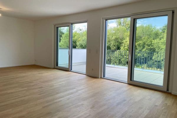 Prenájom bytu 3-izbový 114 m², Hanau, Hesensko Prenájom bytu 3-izbový 114 m², Hanau, Hesensko