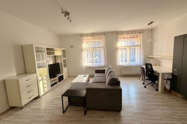 Prenájom bytu 2-izbový 51 m², U Blaženky, Praha Prenájom bytu 2-izbový 51 m², U Blaženky, Praha