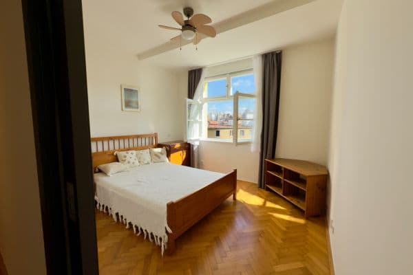 Prenájom bytu 2-izbový 42 m², Pod Zvonařkou, Praha Prenájom bytu 2-izbový 42 m², Pod Zvonařkou, Praha