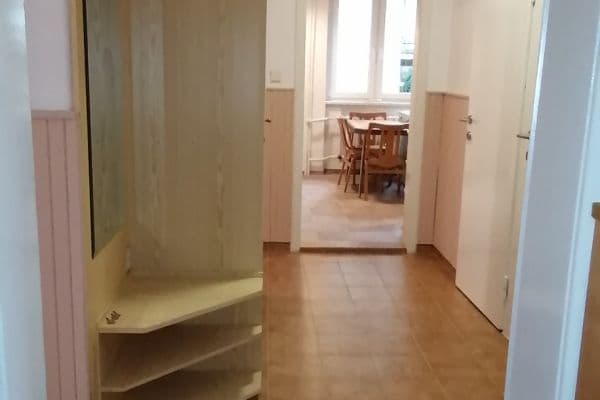 Prenájom bytu 3-izbový 100 m², Sadová, Třebíč, Kraj Vysočina Prenájom bytu 3-izbový 100 m², Sadová, Třebíč, Kraj Vysočina