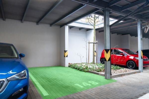 Predaj garáže 20 m², Honzíkova, Praha Predaj garáže 20 m², Honzíkova, Praha