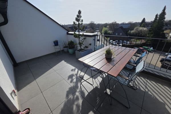 Prenájom bytu 4-izbový 135 m², Hilden, Severné Porýnie - Westfálsko Prenájom bytu 4-izbový 135 m², Hilden, Severné Porýnie - Westfálsko