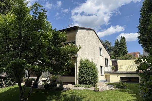 Predaj domu 128 m², pozemek 884 m², Wuppertal Predaj domu 128 m², pozemek 884 m², Wuppertal