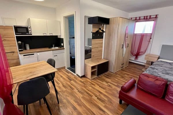 Prenájom bytu 1-izbový 25 m², Frankfurt, Hesensko Prenájom bytu 1-izbový 25 m², Frankfurt, Hesensko