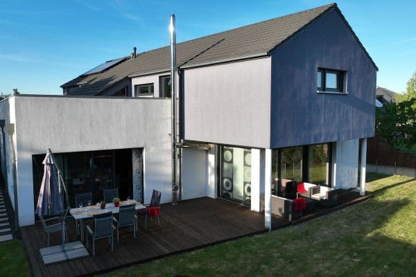 Predaj domu 268 m², pozemek 649 m², Barsinghausen, Dolné Sasko Predaj domu 268 m², pozemek 649 m², Barsinghausen, Dolné Sasko