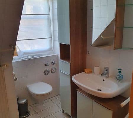 Prenájom bytu 2-izbový 41 m², Martingskirchstr 66-68, Frankfurt, Hesensko Prenájom bytu 2-izbový 41 m², Martingskirchstr 66-68, Frankfurt, Hesensko