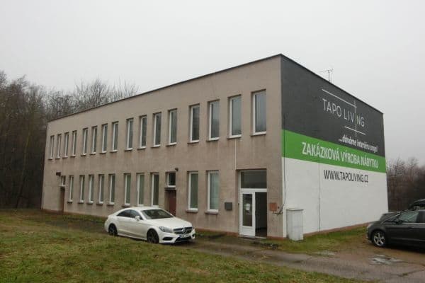 Predaj nebytového priestoru 800 m², Jiřího Potůčka, Pardubice Predaj nebytového priestoru 800 m², Jiřího Potůčka, Pardubice