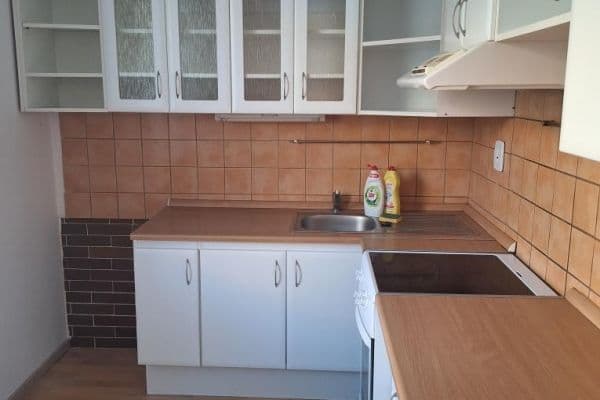 Prenájom bytu 3-izbový 72 m², N. Frýda, České Budějovice Prenájom bytu 3-izbový 72 m², N. Frýda, České Budějovice