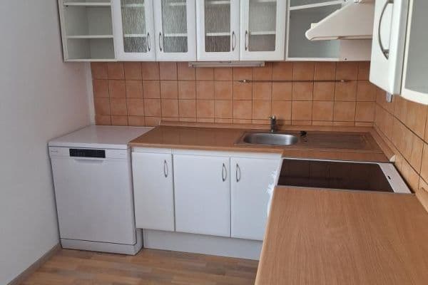 Prenájom bytu 3-izbový 72 m², N. Frýda, České Budějovice Prenájom bytu 3-izbový 72 m², N. Frýda, České Budějovice