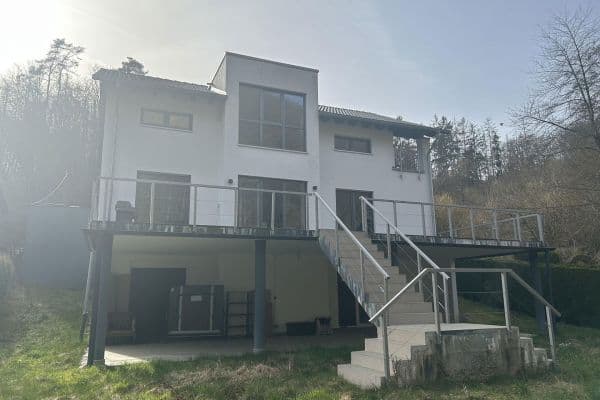 Prenájom domu 225 m², pozemek 1.012 m², Im Brochenbachtal 5, Dattenberg Prenájom domu 225 m², pozemek 1.012 m², Im Brochenbachtal 5, Dattenberg