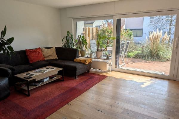 Predaj domu 188 m², pozemek 222 m², Leonberg Predaj domu 188 m², pozemek 222 m², Leonberg