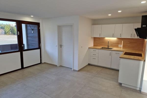 Prenájom bytu 3-izbový 50 m², Freudenstadt, Bádensko-Wurttembersko Prenájom bytu 3-izbový 50 m², Freudenstadt, Bádensko-Wurttembersko