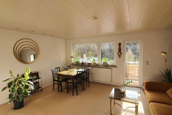 Prenájom bytu 2-izbový 56 m², Talstraße 28, Stuttgart Prenájom bytu 2-izbový 56 m², Talstraße 28, Stuttgart