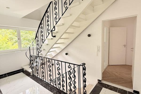 Predaj domu 240 m², pozemek 840 m², Oelmühler Straße 15, Hagen, Severné Porýnie - Westfálsko Predaj domu 240 m², pozemek 840 m², Oelmühler Straße 15, Hagen, Severné Porýnie - Westfálsko