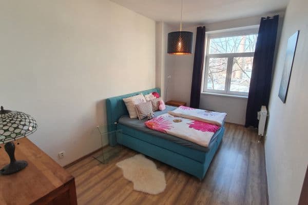 Prenájom bytu 2-izbový 55 m², Čestmírova, Praha Prenájom bytu 2-izbový 55 m², Čestmírova, Praha