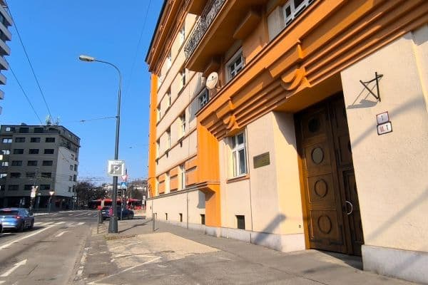 Predaj bytu 2-izbový 72 m², Legionárska, Nové Mesto Predaj bytu 2-izbový 72 m², Legionárska, Nové Mesto