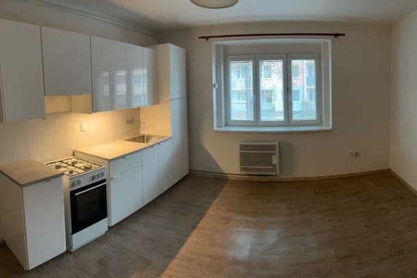 Prenájom bytu 1-izbový 34 m², Palackého, Louny Prenájom bytu 1-izbový 34 m², Palackého, Louny