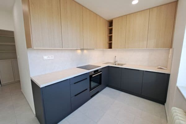 Predaj bytu 2-izbový 52 m², třída SNP, Hradec Králové Predaj bytu 2-izbový 52 m², třída SNP, Hradec Králové