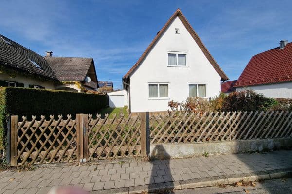 Predaj domu 93 m², pozemek 731 m², Ingolstadt Etting, Bavorsko Predaj domu 93 m², pozemek 731 m², Ingolstadt Etting, Bavorsko