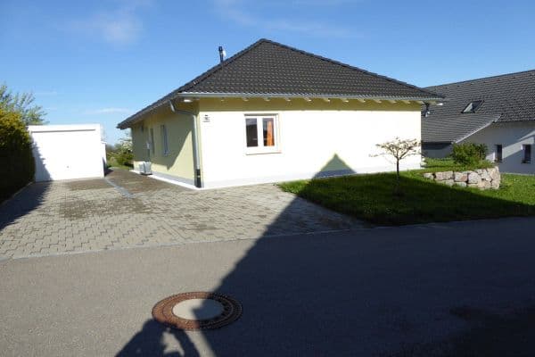 Predaj domu 112 m², pozemek 572 m², Vogelsang 10, Laufenburg-Hochsal Predaj domu 112 m², pozemek 572 m², Vogelsang 10, Laufenburg-Hochsal