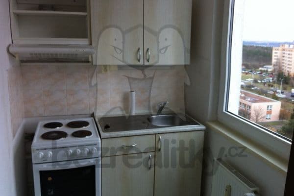 Prenájom bytu 1-izbový 30 m², Krynická, Praha Prenájom bytu 1-izbový 30 m², Krynická, Praha